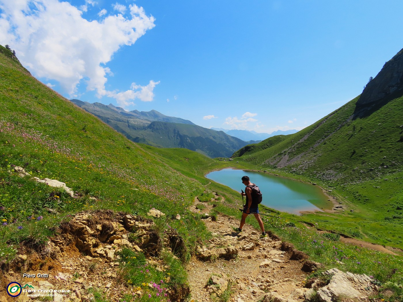 41 Dal Passo (1821 m)  scendiamo al Lago Branchino (1784 m) .JPG